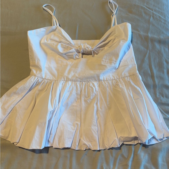 STR the Label Cotton Twist Cutout Bubble Peplum Camisole - Picture 3 of 4